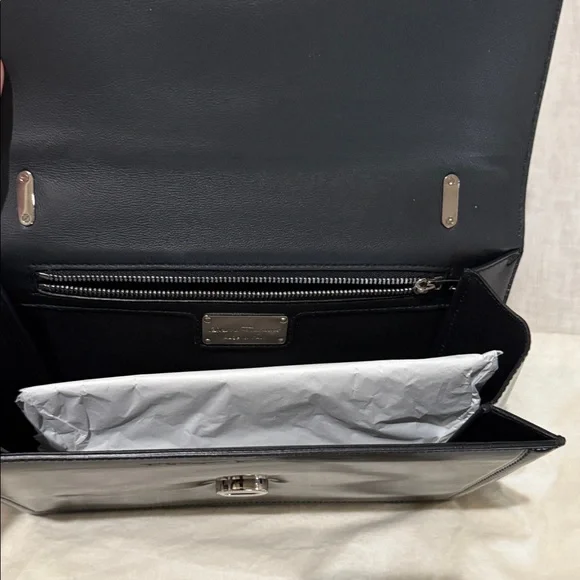 Salvatore Ferragamo Black Leather Shoulder Bag - Picture 2 of 13